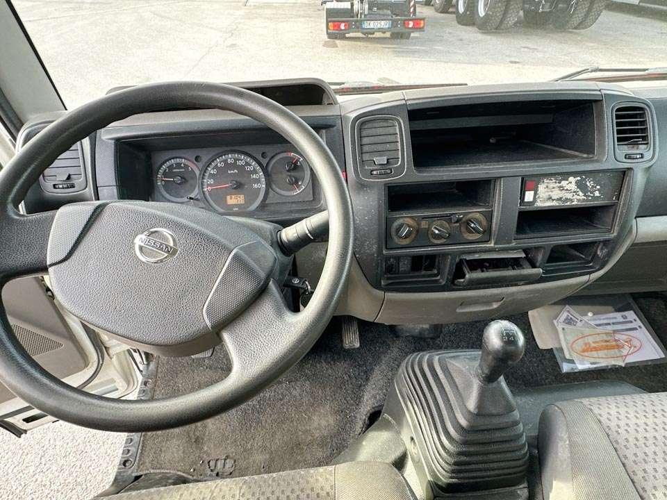 Nissan 35.11 MX 225 Foto 18