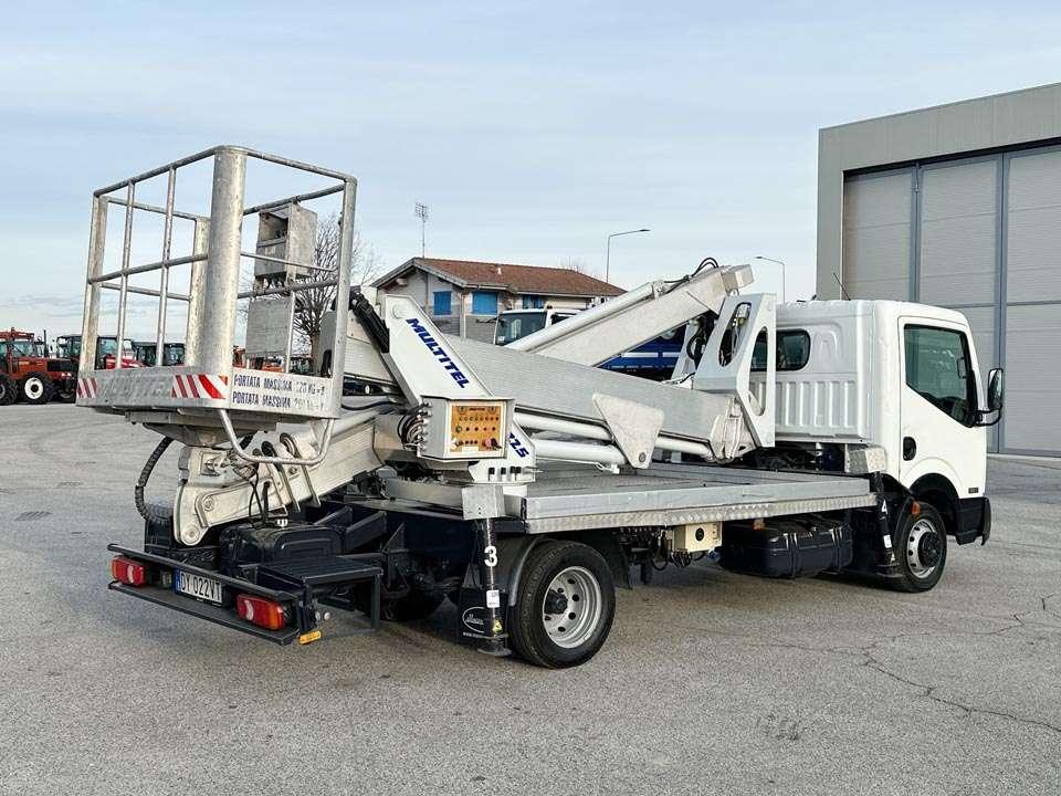 Nissan 35.11 MX 225 Foto 22