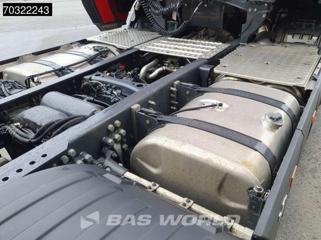Scania S590 6X4 Retarder 2xTanks Big-Axle ACC Standklima Foto 14