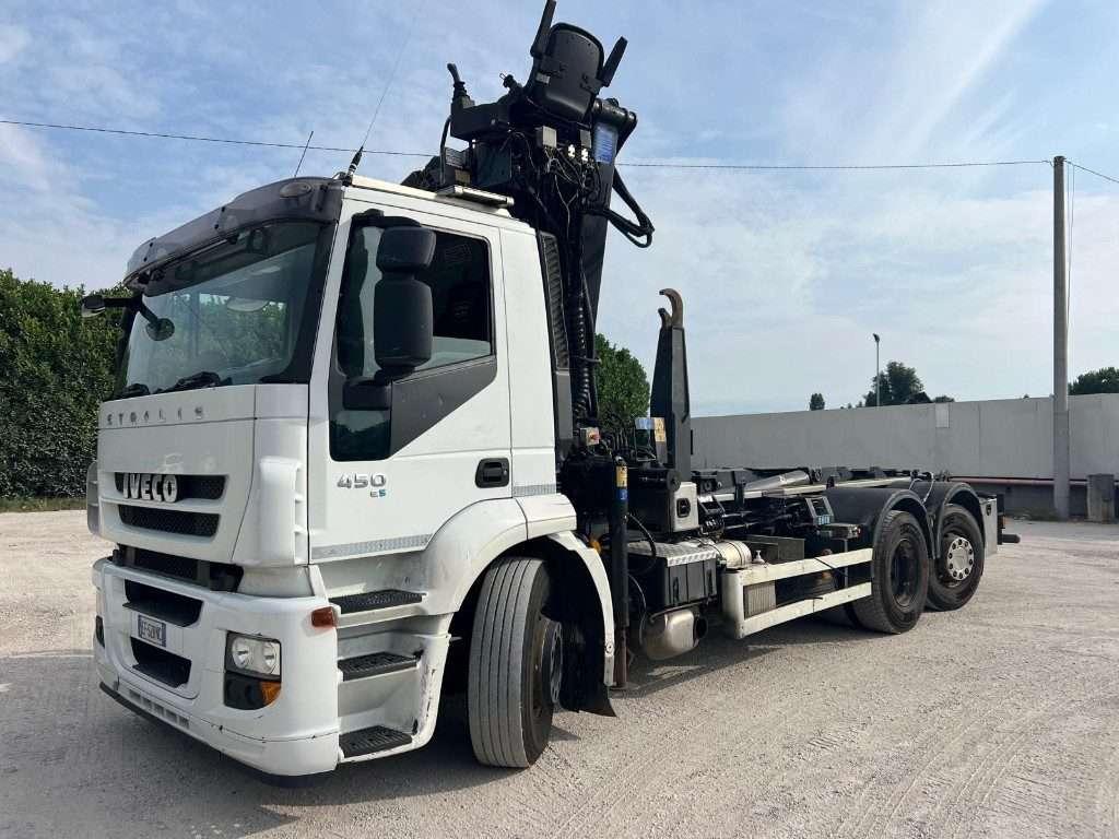 Iveco STRALIS 450 SCARRABILE USATO CON GRU Foto 1
