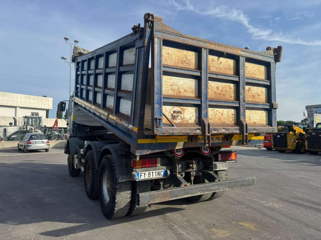 Man 33-403 Foto 3
