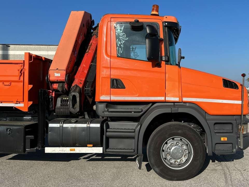 Scania T114 6x4  340CV Foto 4