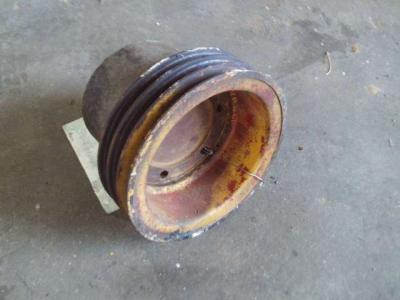 Puleggia per Fiat Allis FE18 - MOTORE FIAT 8065.04 - N. 4758241 in vendita da OLM 90 Srl