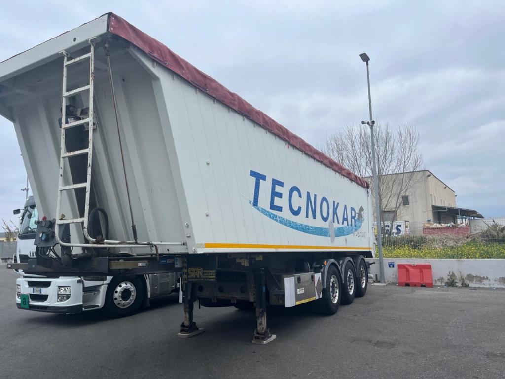 Tecnokar Trailers 44 m3 Foto 1