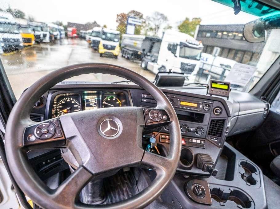 Mercedes-Benz AROCS 2045 AS (cardan) Foto 8