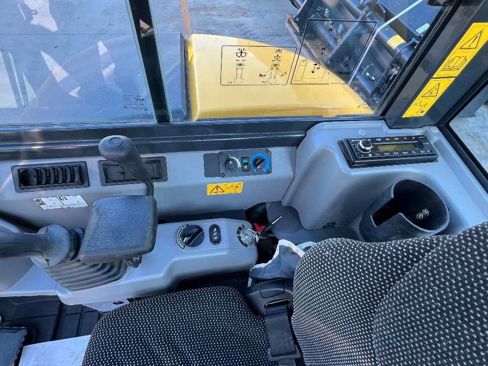 Komatsu PC58MR-5 Foto 15
