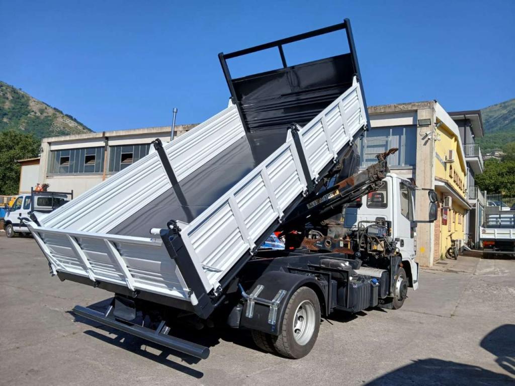 Iveco EUROCARGO ML120E28 Foto 15
