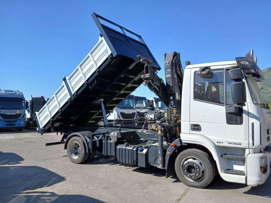 Iveco EUROCARGO ML120E28 Foto 16