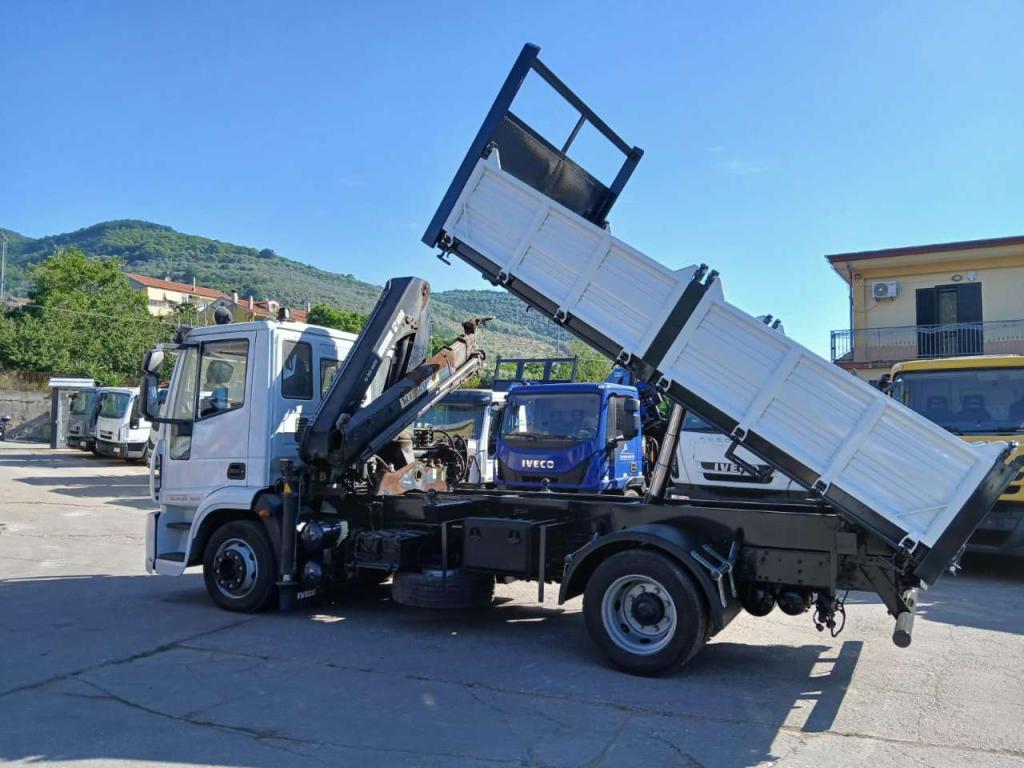 Iveco EUROCARGO ML120E28 Foto 9
