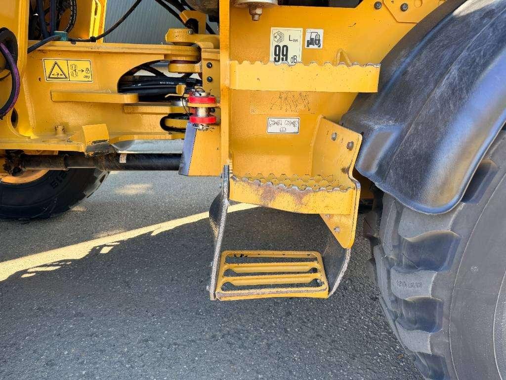 Caterpillar 908M | NEW TYRES Foto 26