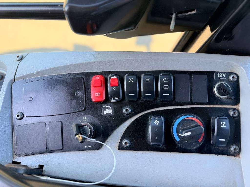 Caterpillar 908M | NEW TYRES Foto 30
