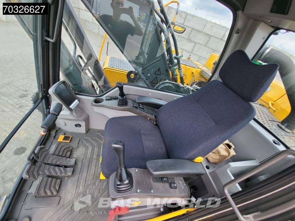 Volvo EC300 D L Foto 29