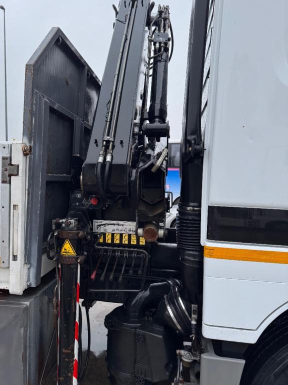 Mercedes-Benz ACTROS 1831 Foto 3