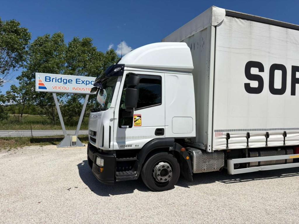 Iveco EUROCARGO 120E28 euro 6 ATTACCO BIGA Foto 2