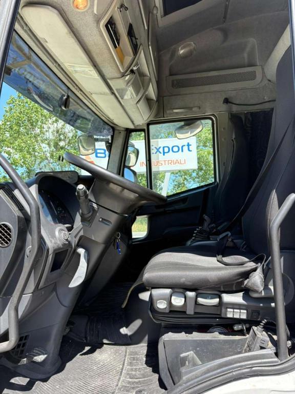 Iveco EUROCARGO 120E28 euro 6 ATTACCO BIGA Foto 8