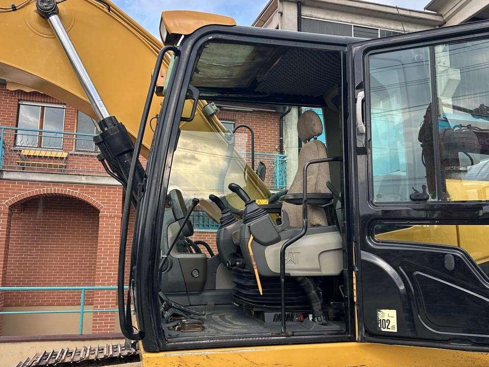 Caterpillar 323D Foto 14