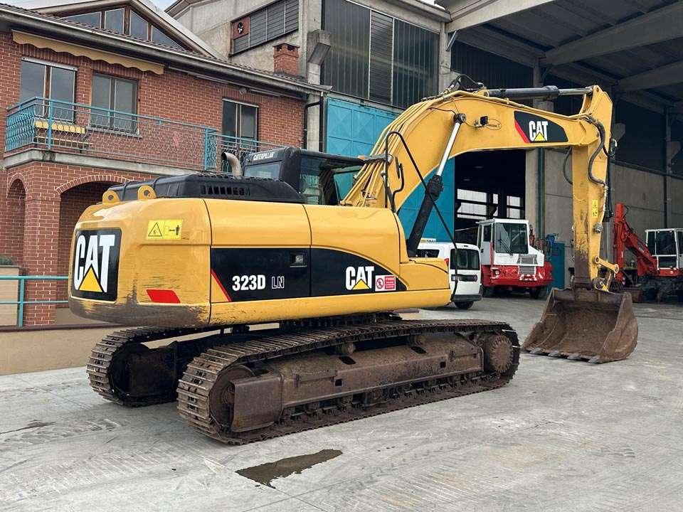 Caterpillar 323D Foto 23