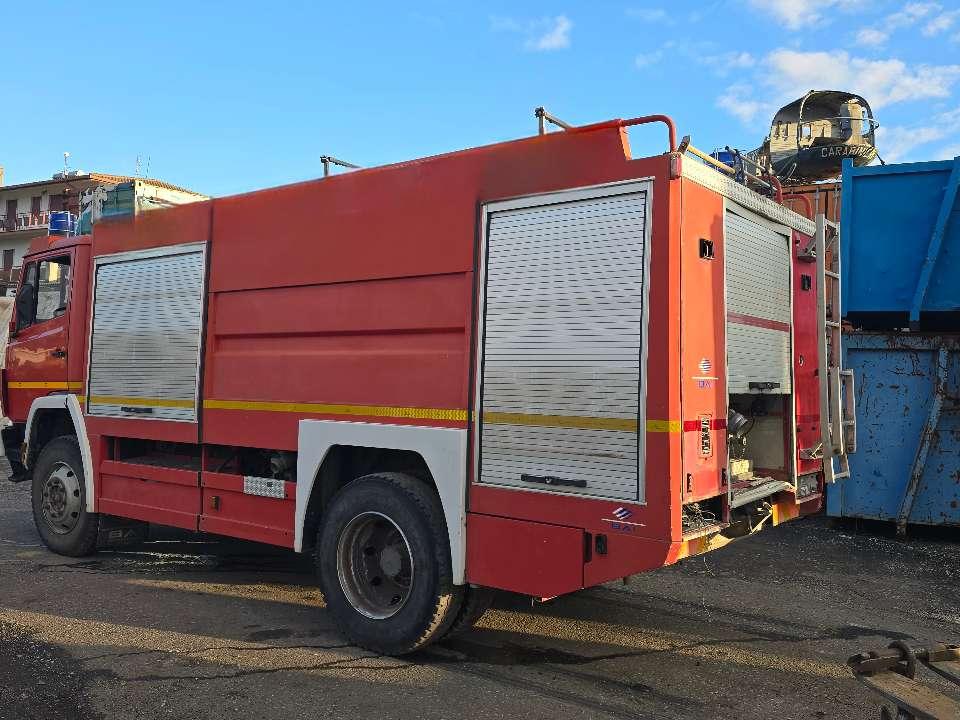 Mercedes-Benz 1124 Foto 2