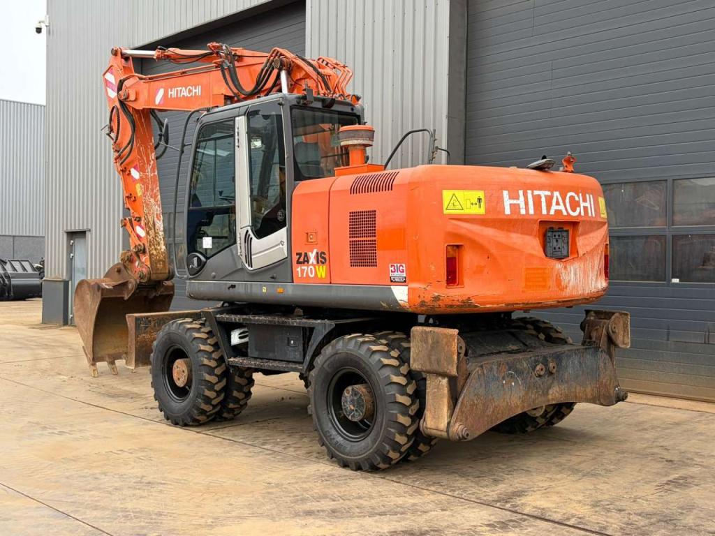 Hitachi ZX170W-3 Foto 3