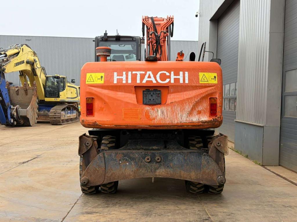 Hitachi ZX170W-3 Foto 4