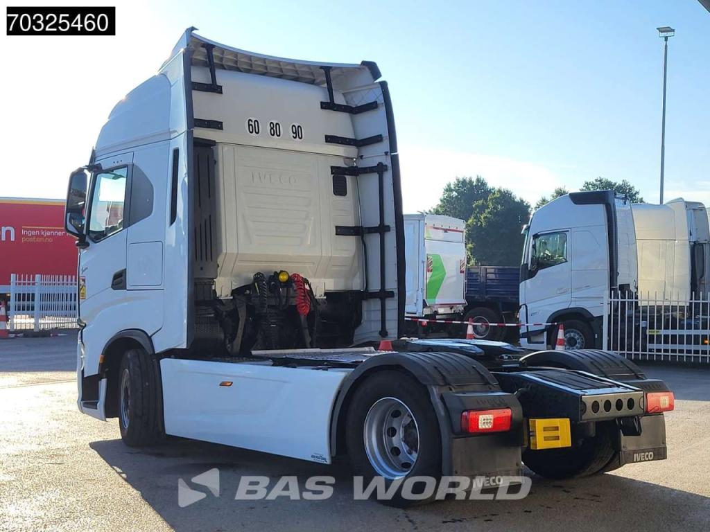 Iveco S-Way 510 4X2 2x Tanks ACC Navi Foto 2