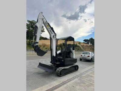 Bobcat E32