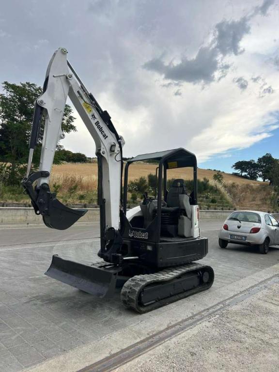 Bobcat E32 Foto 1