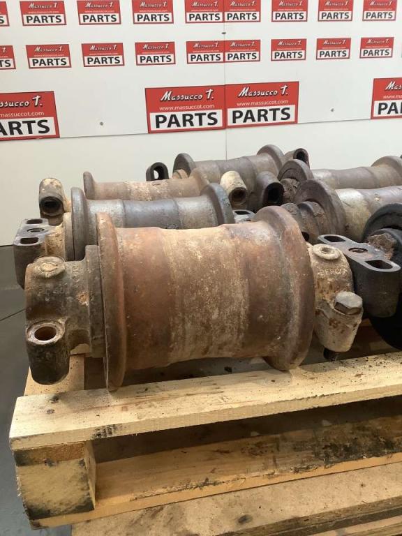 Rulli inferiori per Fiat Hitachi EX 235 Foto 3