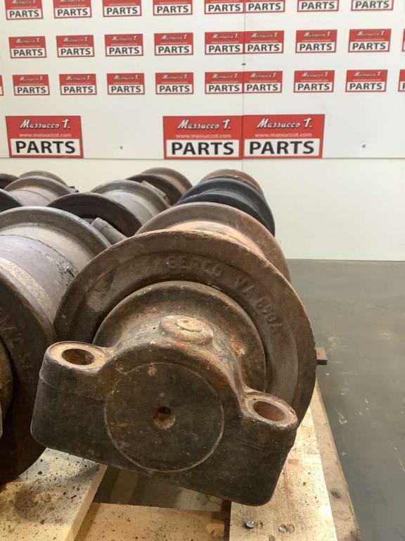 Rulli inferiori per Fiat Hitachi EX 235 Foto 4