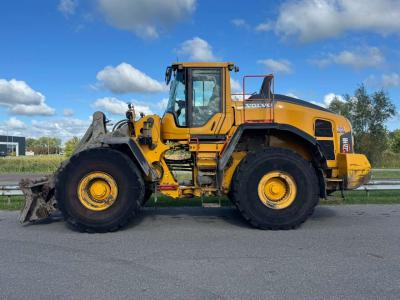 Volvo L220H in vendita da Big Machinery