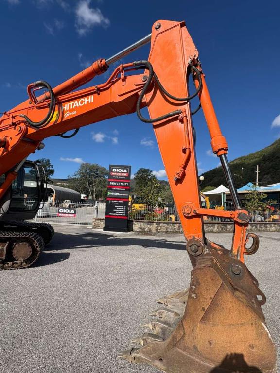 Hitachi ZX240 Foto 8