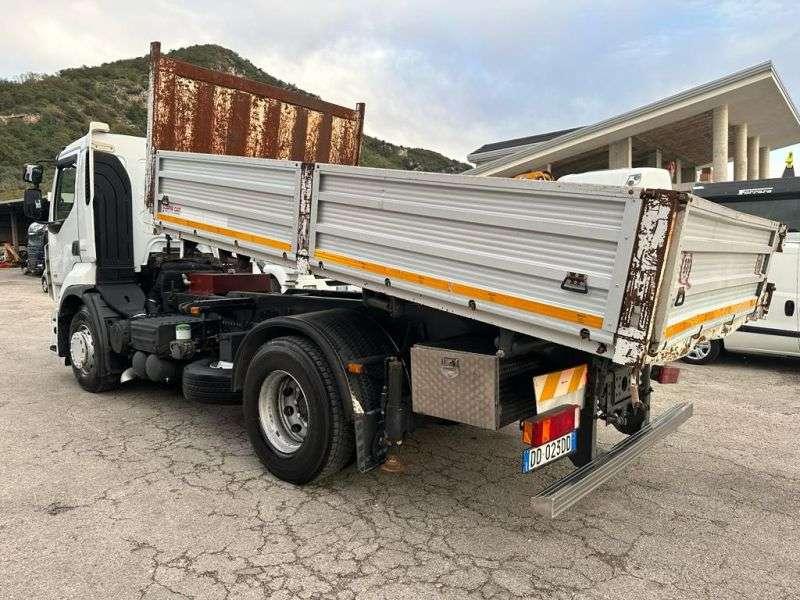Renault Premium 330 Foto 3