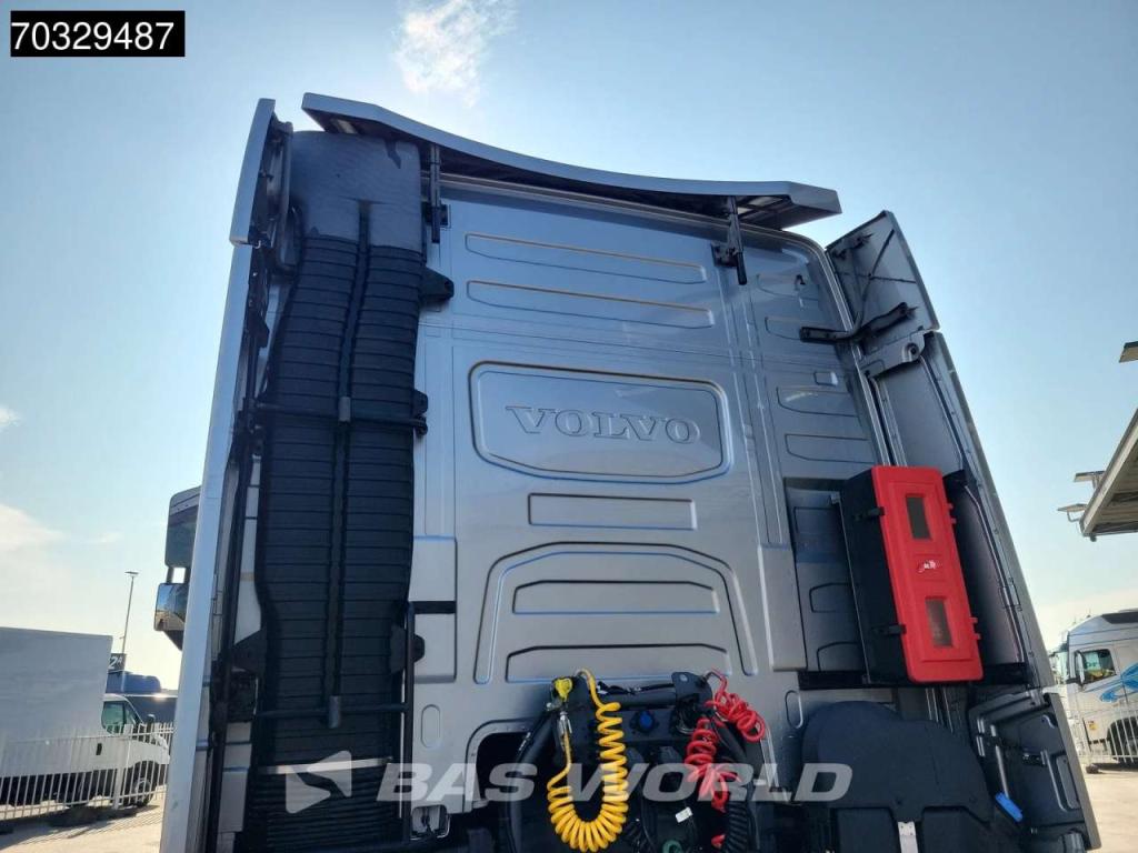 Volvo FH 500 4X2 NL-Truck APK 02-2027 2xTanks I-ParkCool Alcoa's Foto 8