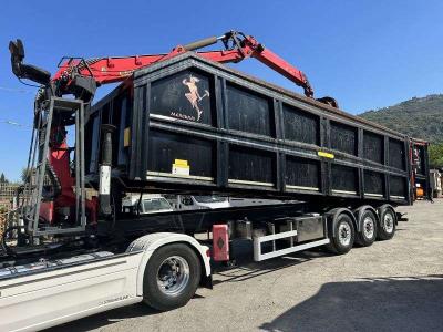 G.M.F. ribaltabile con gru caricatrice in vendita da Ferrara Veicoli