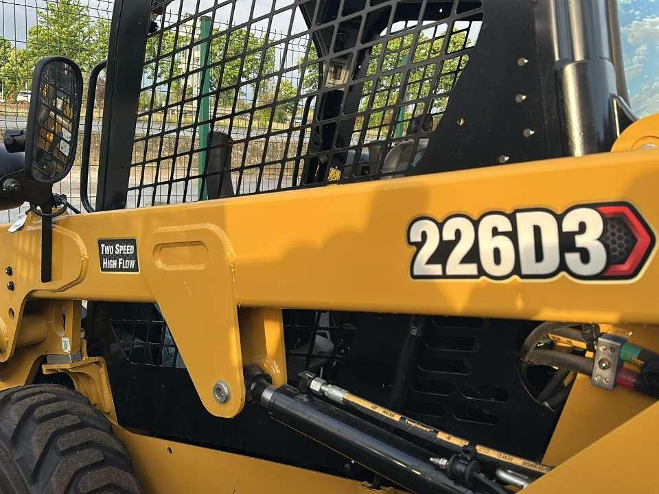 Caterpillar 226D3 Smart Foto 2
