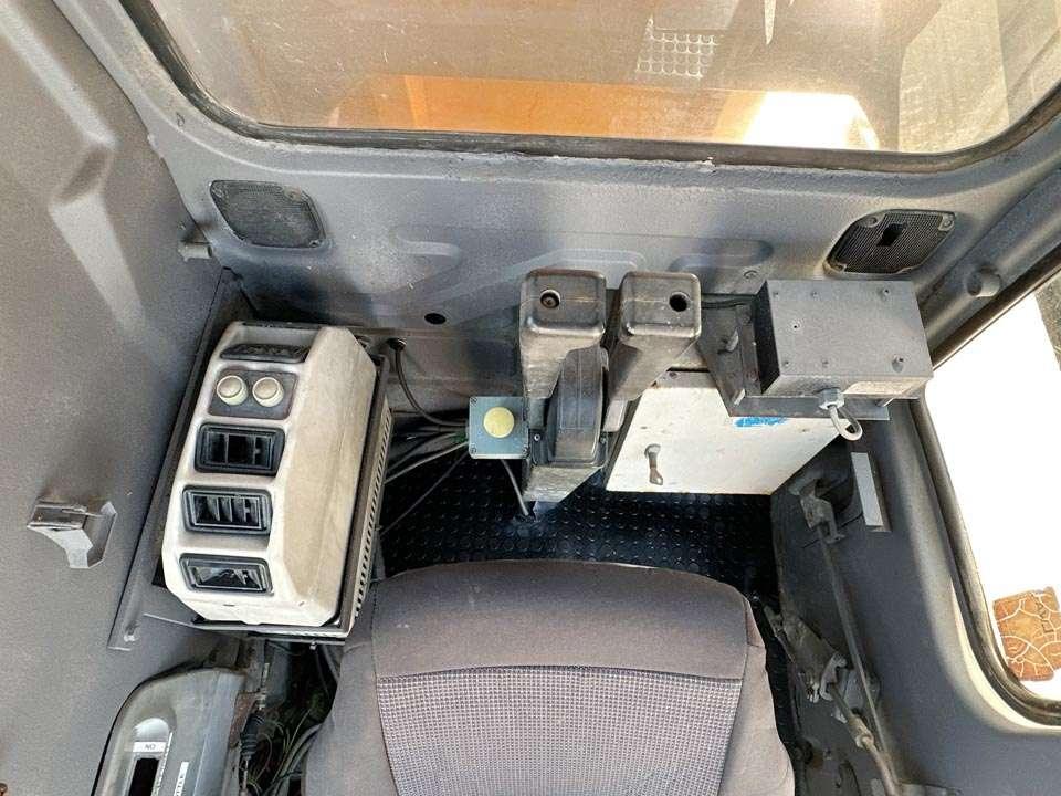 Hitachi CG110 Foto 13