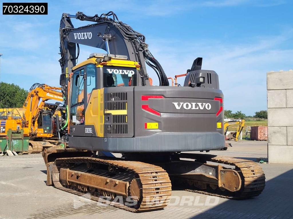 Volvo ECR235 E L Tiltrotator - Blade Foto 2