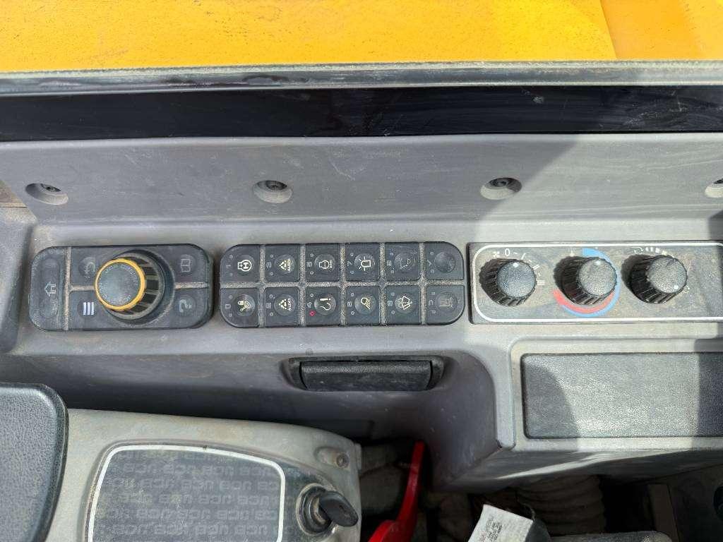 JCB 48Z-1 - Hammer Lines / Quick Coupler Foto 11