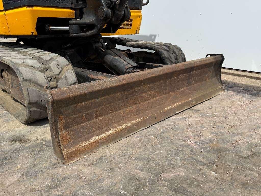 JCB 48Z-1 - Hammer Lines / Quick Coupler Foto 19
