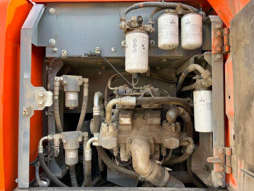Hitachi ZX140W-6 - Blade / Triple Boom / Auto Greasing Foto 29