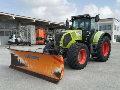 Claas Axion 810 4x4 in vendita da Massucco T. Srl