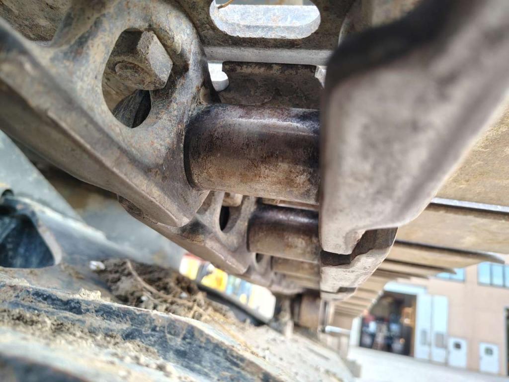 Hitachi ZX 135 US-6 T Foto 15