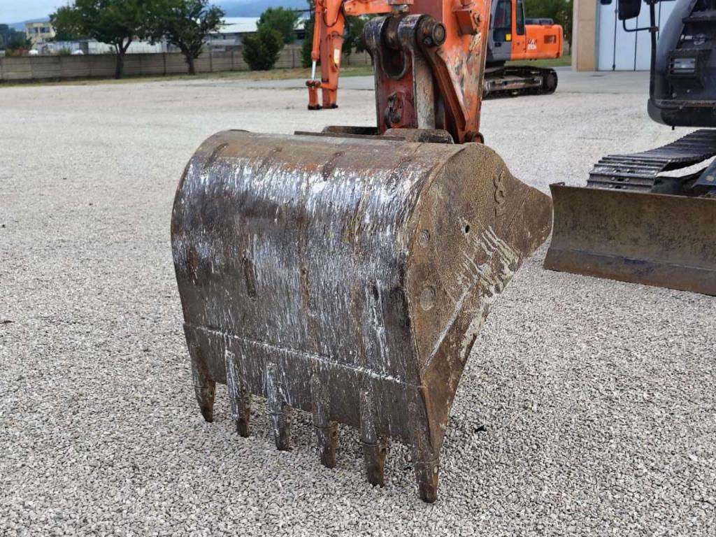 Hitachi ZX 135 US-6 T Foto 24