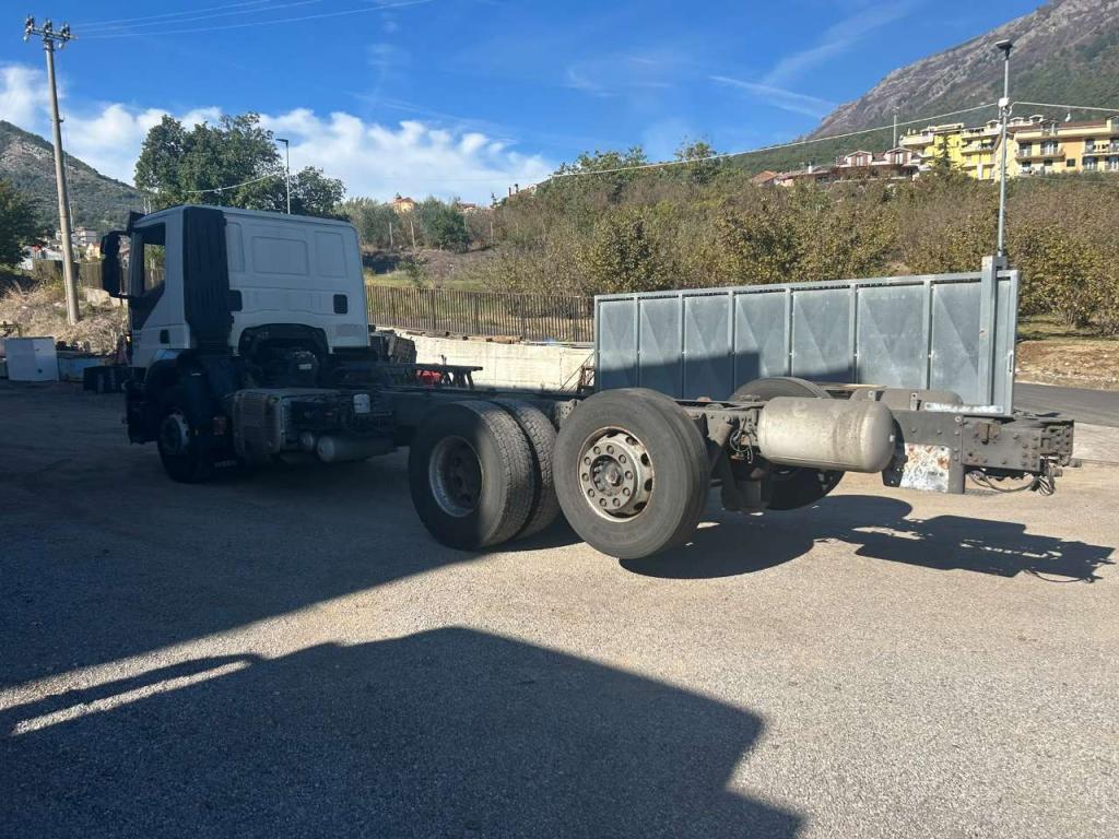 Iveco STRALIS HI-STREET 260S31 Foto 16