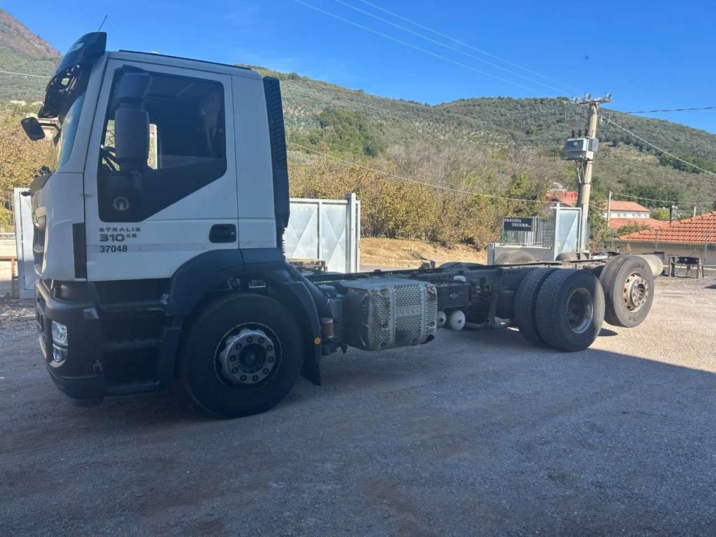 Iveco STRALIS HI-STREET 260S31 Foto 29