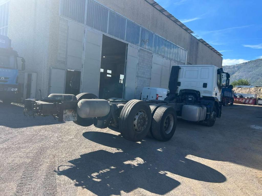 Iveco STRALIS HI-STREET 260S31 Foto 8