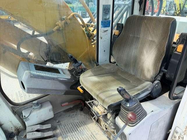 Liebherr R900 Foto 15