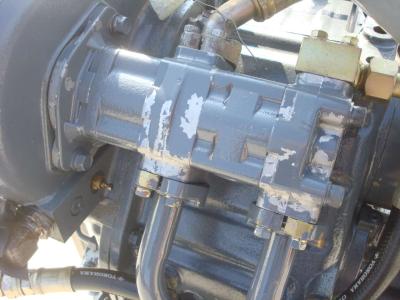 Pompa idraulica cambio per Hitachi ZW 310 in vendita da OLM 90 Srl