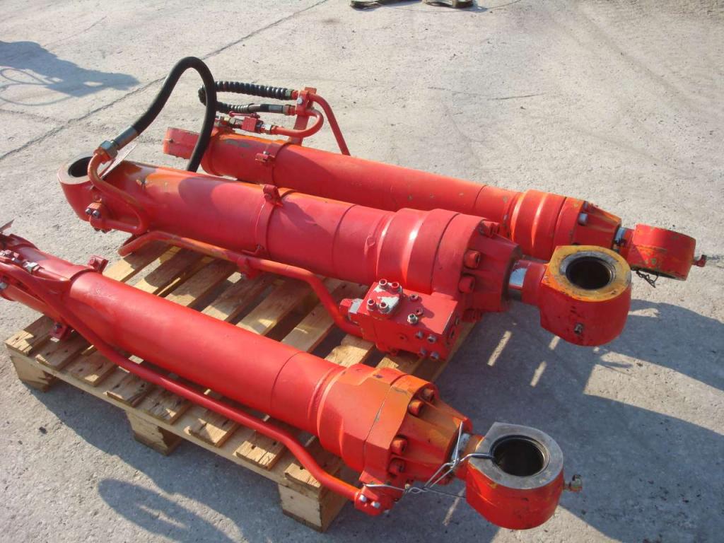 Pistone sollevamento per Fiat Hitachi 150W3 Foto 3