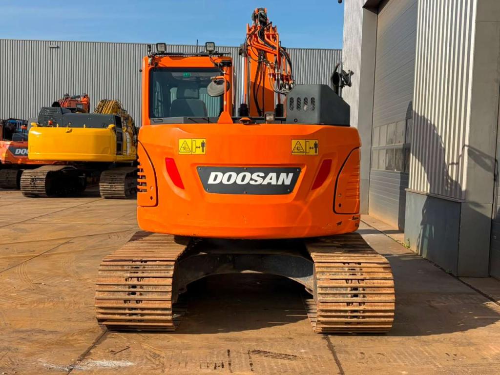 Doosan DX140LCR-5 Foto 4